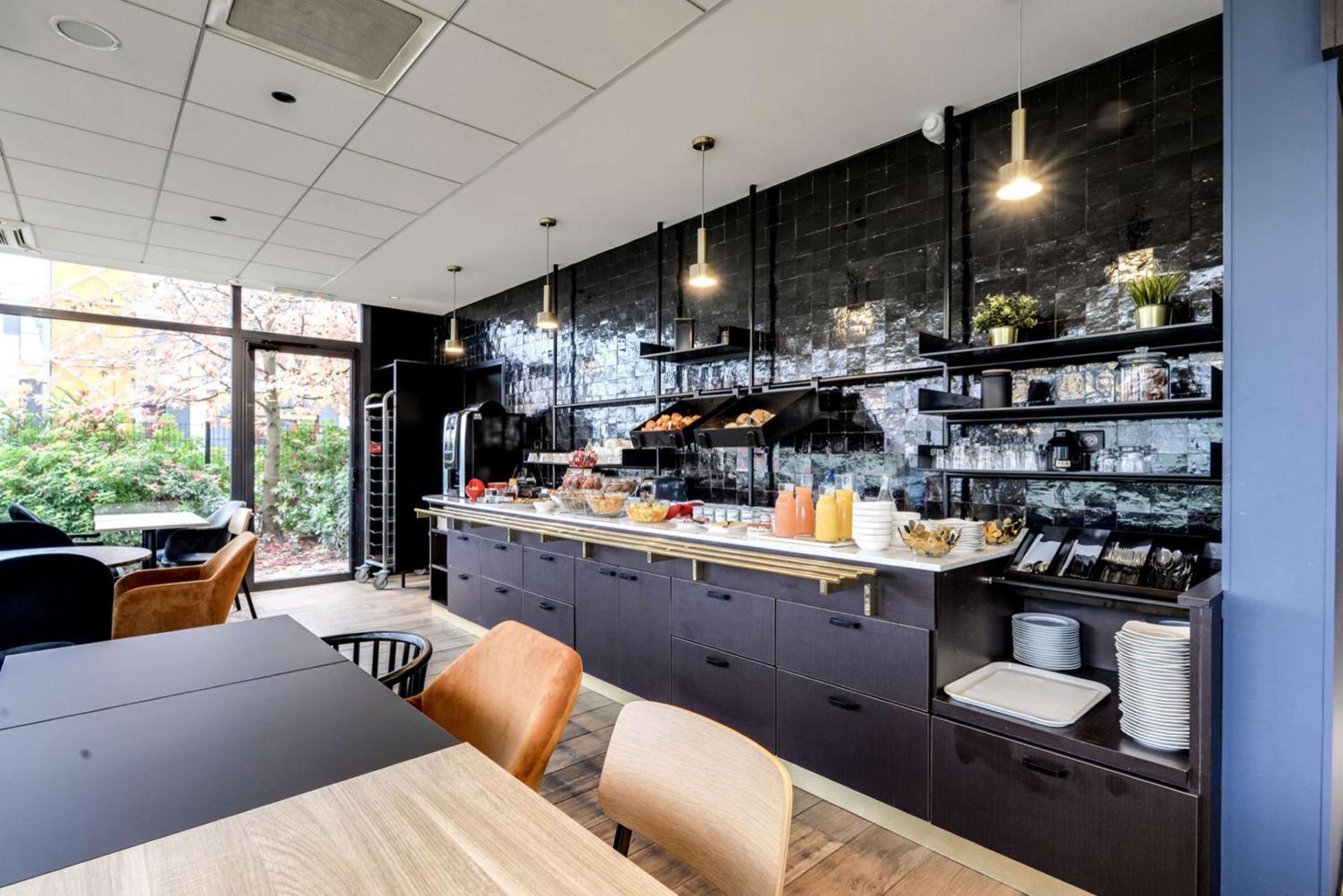 Brit Hotel Du Stade Rennes Ouest Экстерьер фото